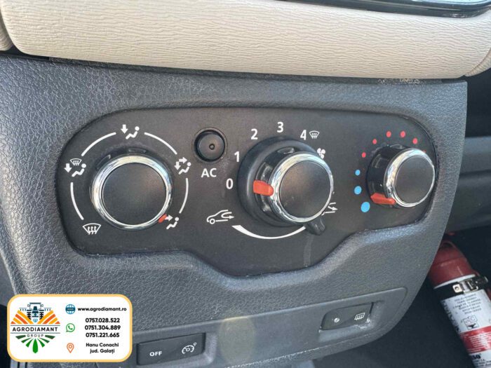 Dacia Lodgy 1.2 TCe Laureate - an 2012 - 173.441 km - imagine 12